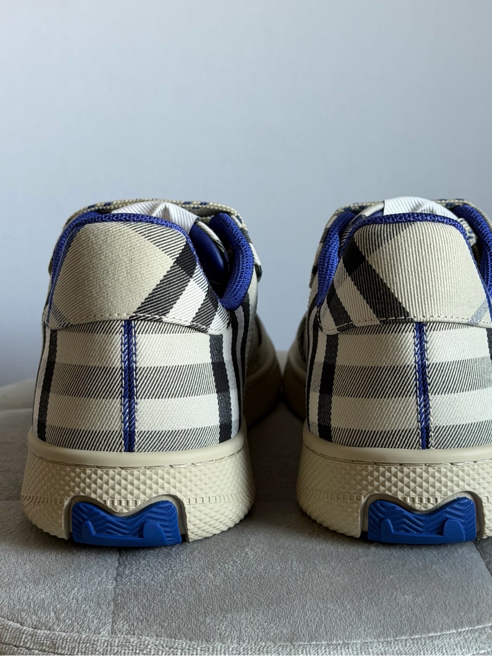 Burberry Check Low Top Sneaker - Picture 5 of 14